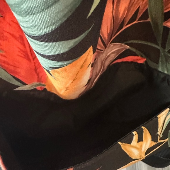 Excellent condition tropical print beach bag w/ mesh wristlet - Picture 2 of 4